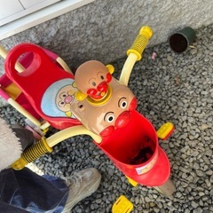 アンパンマンの三輪車の画像