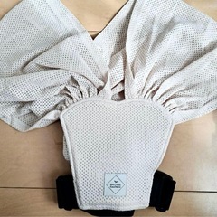 【4/29まで🌟まとめ買いでお値下げok】スモルビ すやすや抱っこ紐 メッシュサマー ベージュ SMORbi 新生児 赤ちゃん ベビーの画像