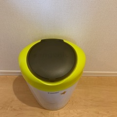 おむつゴミ箱【使用品】の画像