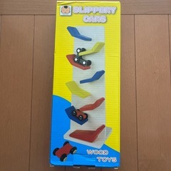 カタカタ車 木製レースカー