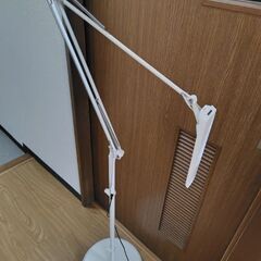 センサーフロア読書灯
