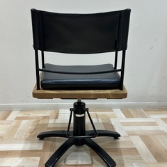 タカラベルモント　カット椅子　スタイリングチェア　カットイス　黒 タカラベルモント カット椅子 スタイリングチェア カットイス 黒