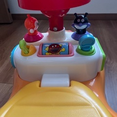 【室内のみ利用】アンパンマン　よくばりビジーカー　　の画像