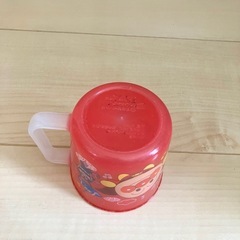 値下げ　おまけ付　アンパンマン マグカップ レッド (絵柄がはがれないタイプ)の画像