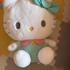 hello kittyのぬいぐるみ