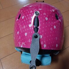 子供用　ヘルメット　スキーにも