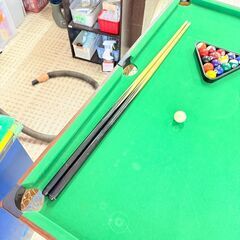 ミニビリヤード台 キュー、ボール付き テーブルサイズ 現状品の画像