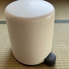 IKEAダストボックス