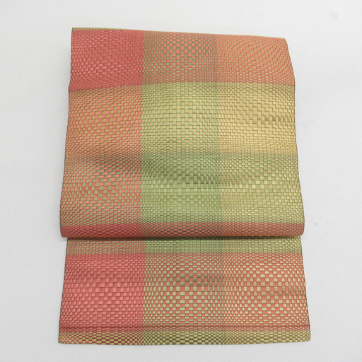 博多織 (はかたおり) 名古屋帯 正絹 博多織 八寸帯 黄緑ｘピンク色 幾何学模様 全通柄 開き帯 カジュアル 仕立て上がり 着物帯 長さ356cm 【キモノオフ野々市若松店】