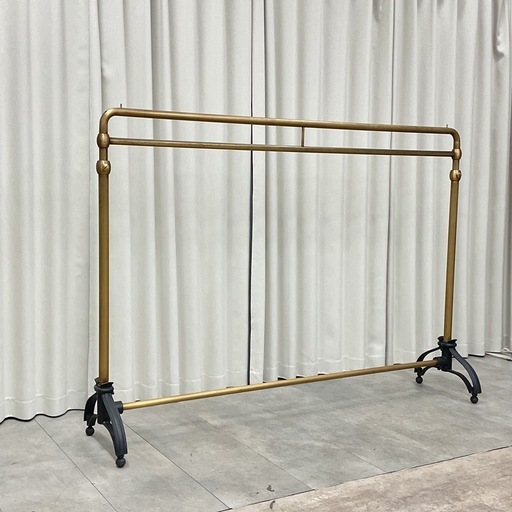 KD-36【新入荷　リサイクル品】アンティークスタイル　ハンガーラック　ゴールド色