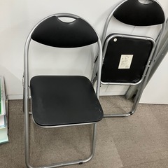 パイプ椅子2脚