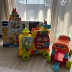 おもちゃ Vtech ウォーカー&ライド ABCトレイン