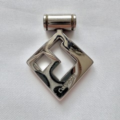【最終値下げ】レッドラメ Mサイズ トップのみ販売(詳細DMにて)の画像