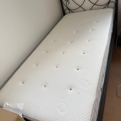IKEA シングルベットマット硬め 2個セットの画像