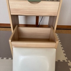 決まりました　
ドレッサーの画像
