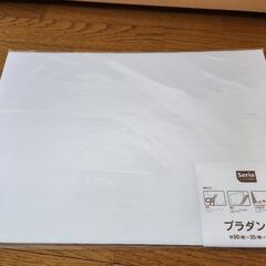 プラスチックダンボール白