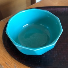和食器　緑の器の画像