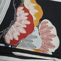 お値下げ中！昭和レトロ 中古品 着物 家紋入りの画像