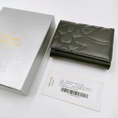 三つ折り財布 財布 黒 ヴィヴィアン ブラック レザー がま口 折り財布の画像