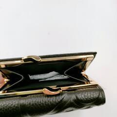 三つ折り財布 財布 黒 ヴィヴィアン ブラック レザー がま口 折り財布の画像