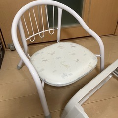 子供豆椅子テーブル付きの画像