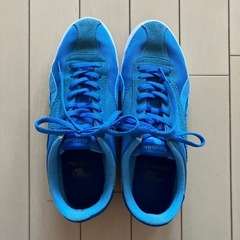 Reebok スニーカー