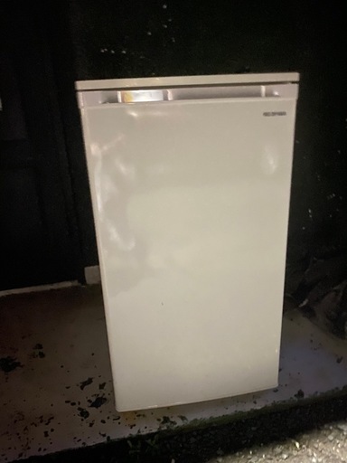 2021年製✨3段冷凍庫✨キレイです✨配達可