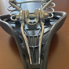 自転車のサドルの画像