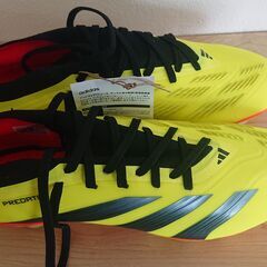 サッカー スパイク 27.5cm adidas プレデター 24...