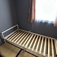 ベッドフレーム　シングル　ホワイト