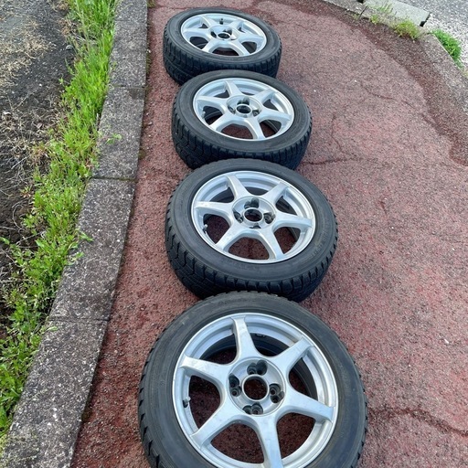 スタッドレスタイヤ185/55R15 4本セット