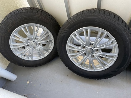 スタッドレスタイヤ と美品アルミホイール4本セット