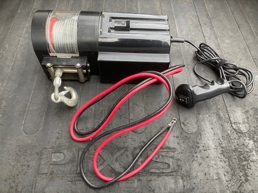 WINCH　12V 電動ウインチ　カバー付き 動作OK