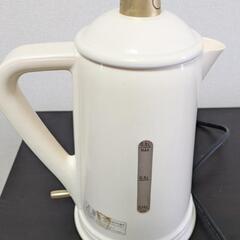 電気ケトルの画像