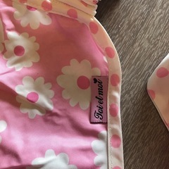 エプロン　かわいすぎるエプロン2種　ひらひらのほうは新品の画像