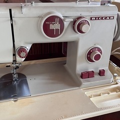 【ジャンク品】ミシン　RICCAR