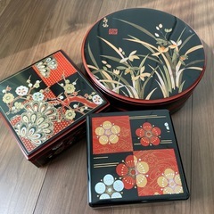 草花模様の漆器重箱 3段セット　お花見　弁当箱