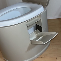 ポータブルトイレ】介護用 Panasonic (えーちん) 国立のその他の