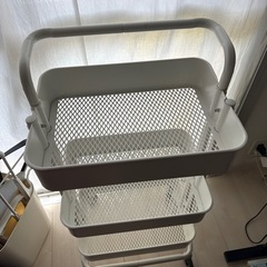 キャスター付きワゴン　
