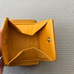 三つ折り財布の画像