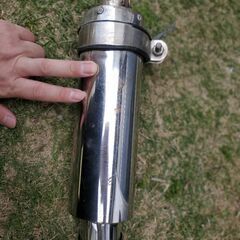 バイクのマフラーの画像