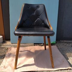 合成革　椅子　除菌済みの画像