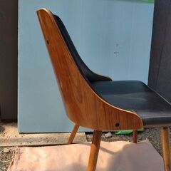 合成革　椅子　除菌済みの画像