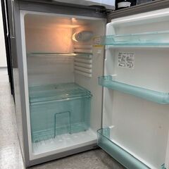 オフィスの備品（テーブル他）を無料で差し上げます。の画像