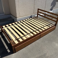 シングルベッド