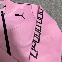 PUMAジャージ上下　130センチの画像