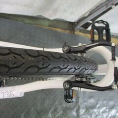 E238★新古車★37800円★整備済み クロスバイク 【SCHWINN　SPORTERRA　白　48センチ】の画像