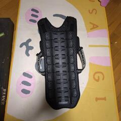 ｺﾐﾈﾌﾟﾛﾃｸﾀｰ　　2XL　　中古品の画像