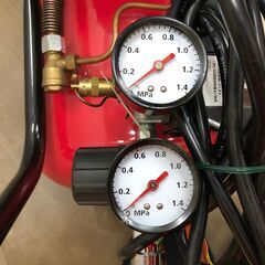 アネスト岩田 コンプレッサー HX7007 中古品 24L 1馬力 100Vの画像