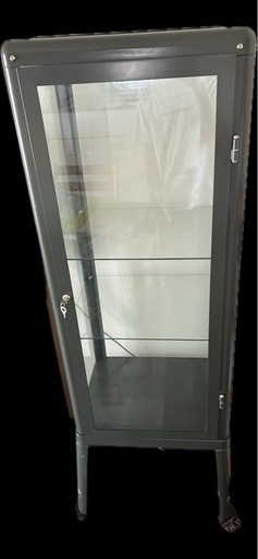 イケア　ショーケース　ファブリコール